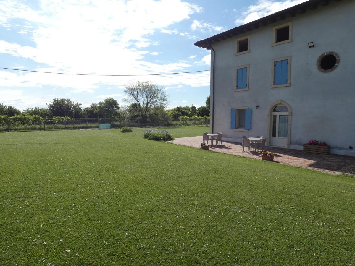 Agriturismo Il Fontanile Valeggio sul Mincio Exterior foto
